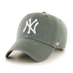 NWT New York Yankees '47 Clean Up Baseball Cap - Moss